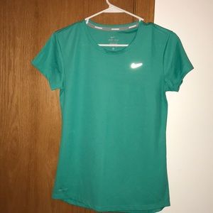 Nike women’s running shirt